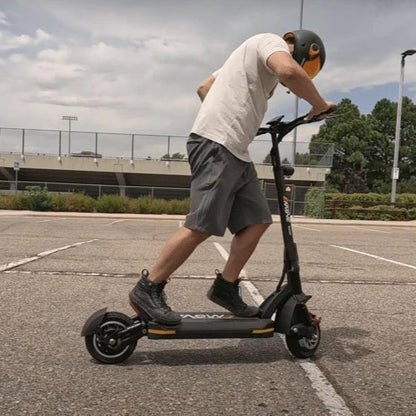 EMOVE Cruiser V2 – 52V and 60V Quad Suspension 62-Mile Long-Range Scooter